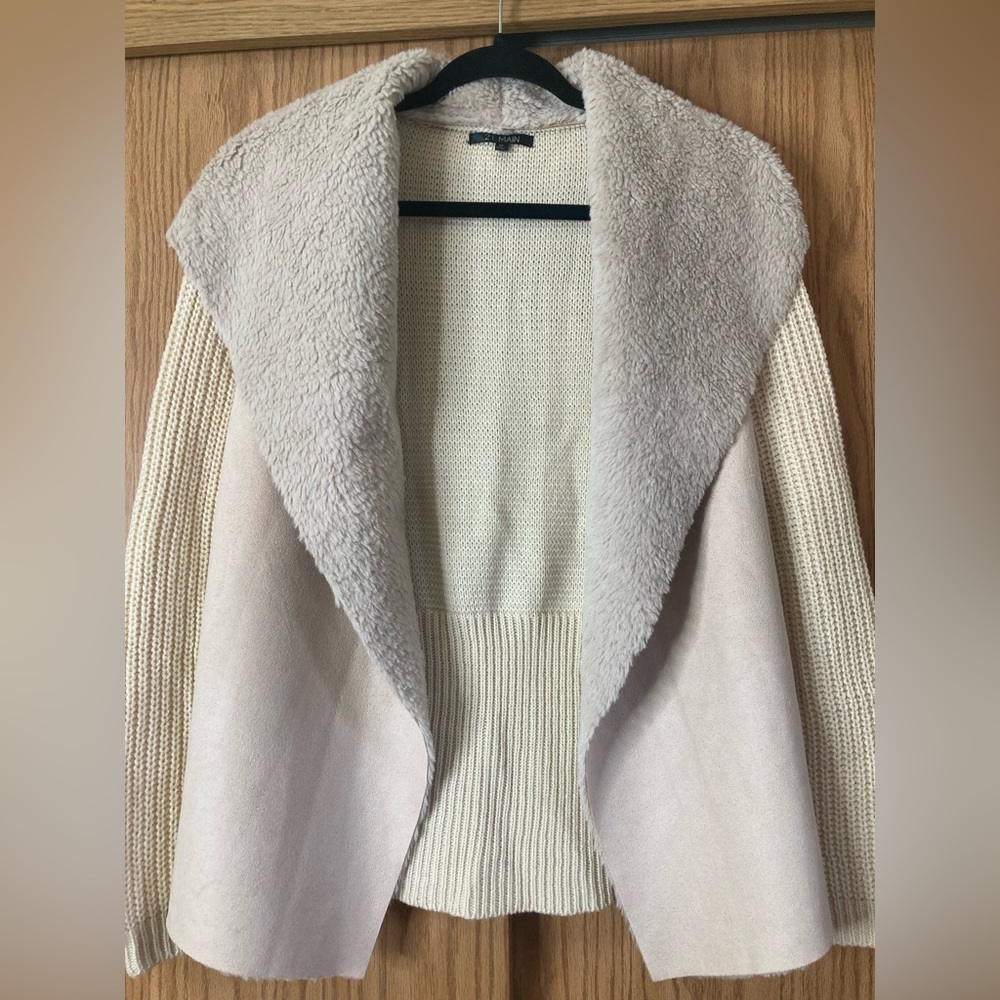 21 Main Knit Sweater Jacket with Faux Fur & Faux Suede in Cream Size Medium